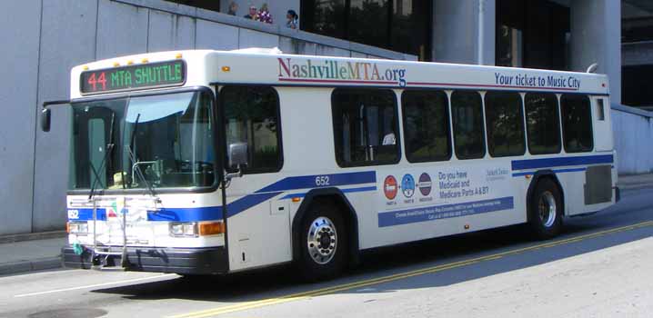 Nashville MTA Gillig Advantage 652